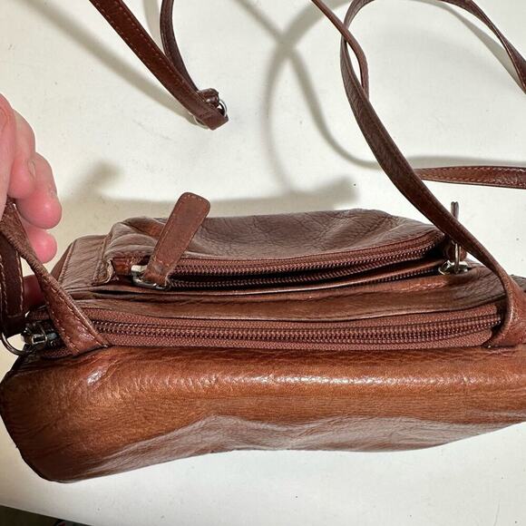 Osgoode Marley Zoe Crossbody Bag - Picture 7 of 12